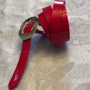 Patent leather belt